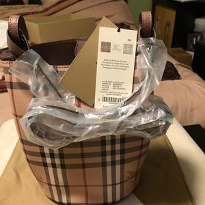 Burberry Crossbody Haymarket Bucket